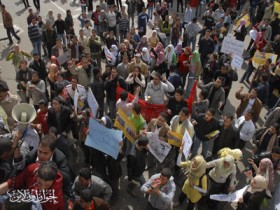 وقفة يوم الطالب العالمي  بجامعة القاهرة