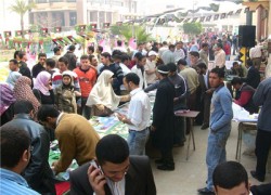 يوم التناقضات في جامعات مصر