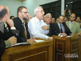 د. عبد المنعم أبو الفتوح في محكمة الجنايات