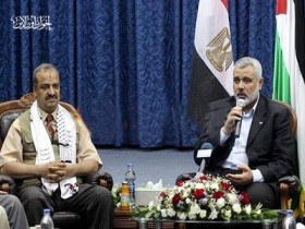 نواب قافلة الحرية المصرية في غزة