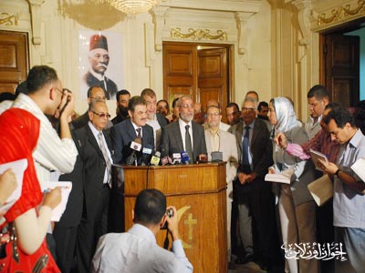 المرشد العام خلال المؤتمر الصحفي بعد زيارته لرئيس حزب الوفد