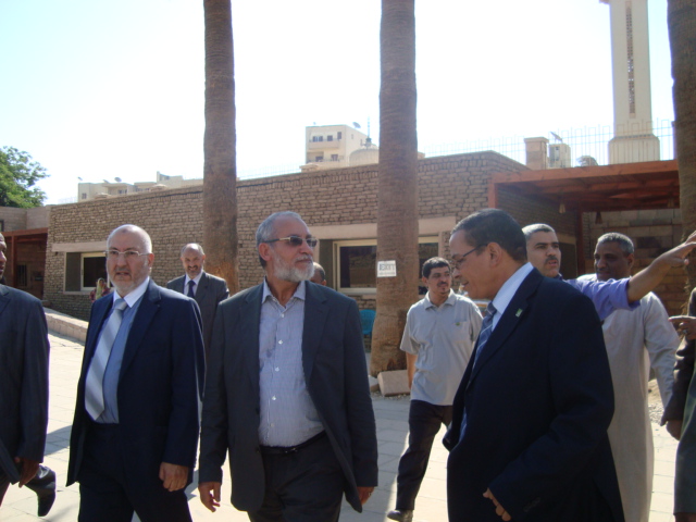 زيارة فضيلة المرشد العام للأقصر