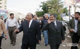 د. مرسي ود. الكتاتني في جولة تفقدية للجان