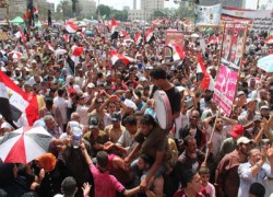 ميدان التحرير يواصل ثورته ضد العسكر