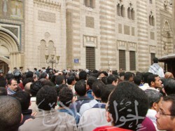 الجامع الأزهر محاصر بقوات الأمن