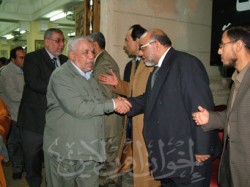 د. محمد الجزار شارك في عزاء الحاج يوسف قتة