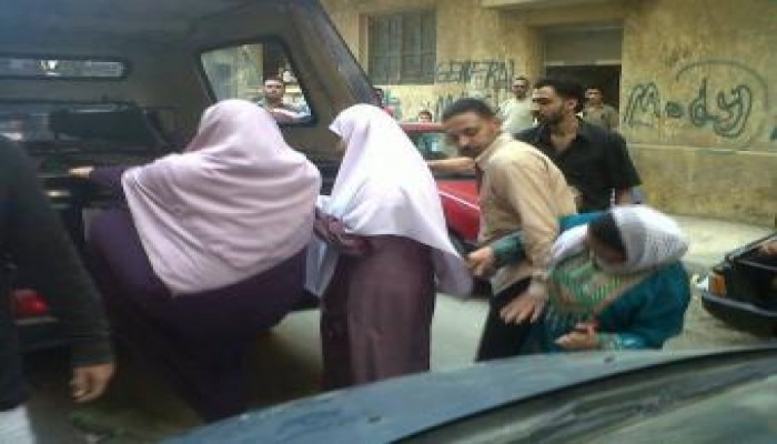 شرطة الانقلاب تعتقل ثلاث فتيات من أمام مكتبة الإسكندرية