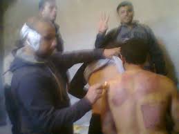 انتهاكات بحق ثلاثة طلاب يؤدون الامتحانات بسجن الحضرة