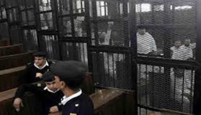 جنايات الانقلاب تقضي بالسجن المشدد على 5 أبرياء بـ"هزلية الزيتون"