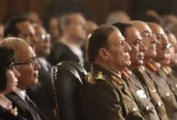 مصادر تؤكد اعتقال 24 ضابطًا بالجيش