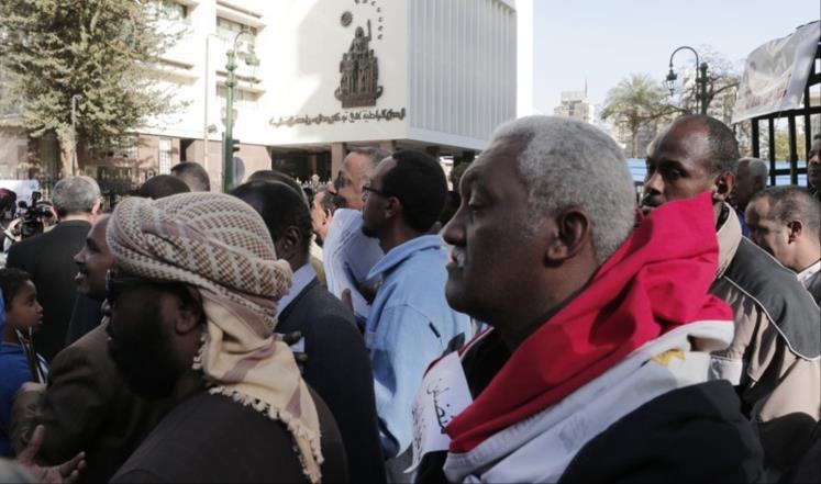 نيابة الانقلاب تحبس محتجين على وفاة ناشط معتقل بأسوان