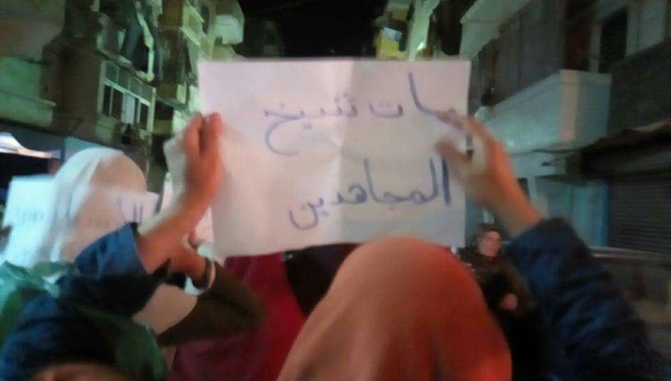 مسيرة بالإسكندرية تندد بقتل الأبرياء بسجون الانقلاب