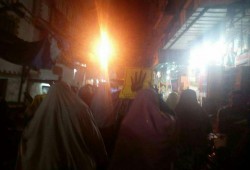 بالصور.. مظاهرة ليلية بالإسكندرية تطالب برحيل العسكر