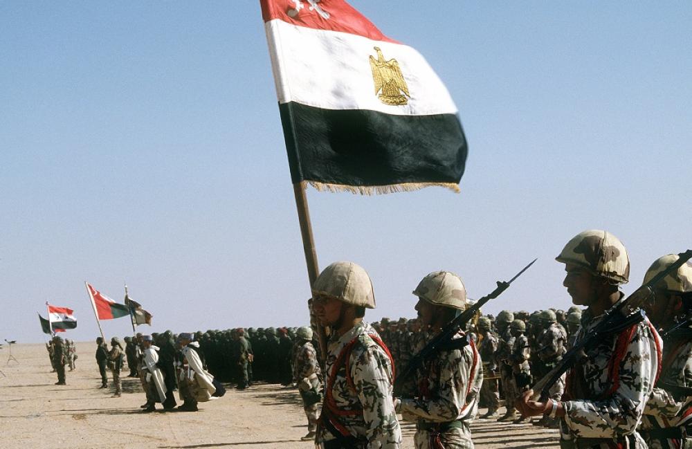 حملة تخويف واعتقالات ضد ضباط في الجيش