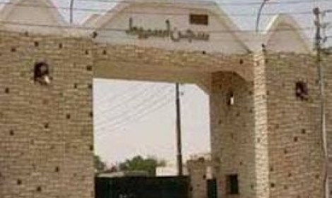 ضابط يهدد بتصفية معتقلي سجن أسيوط.. وأهاليهم يستغيثون