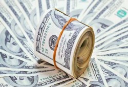 الدولار يرتفع مجددًا وأذرع الانقلاب تتكتم