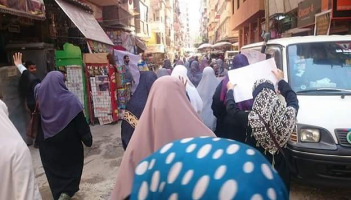 أحرار الإسكندرية ينتفضون في جمعة "أزيحوا الفقر والطغيان"