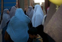 مسيرة ثورية لنساء ضد الانقلاب بإدكو تُندد بمجازر رابعة