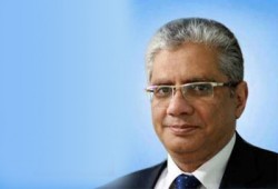 د.إيهاب مسلم: اللصوص أكثر من يتحدث عن التنمية والوطن