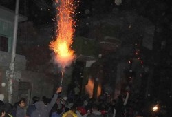 فيديو.. ثوار"تطون" بالفيوم يهتفون بالقصاص وإسقاط الانقلاب