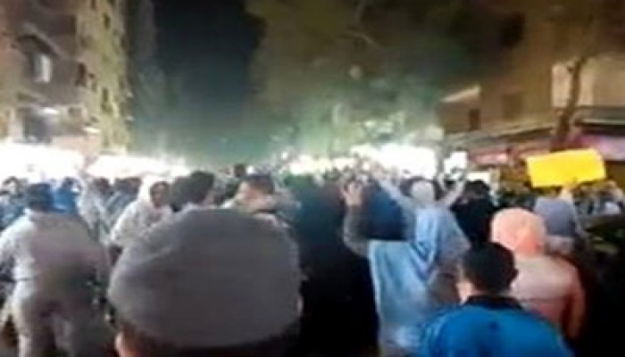 فيديو.. مسيرة ليلية بالعوايد ضمن فعاليات "مصر مش للبيع"