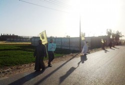 ثوار المراغة يرفضون بيع مصر بسلسلة بشرية