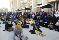 وقفة لطالبات أزهر الإسكندرية تندد بجرائم الانقلاب بحق الأبرياء
