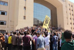 فيديو.. طلاب جامعة كفر الشيخ ينتفضون رفضًا للانقلاب