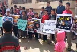 فيديو.. وقفة لأطفال منيا القمح تهتف بالقصاص للشهداء