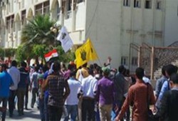 مسيرة لطلاب علوم جامعة الفيوم تهتف بالحرية لزملائهم