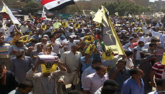 مسيرة حاشدة ببني مزار تهتف بإسقاط حكم العسكر