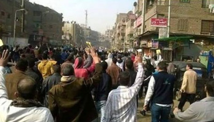 وقفة شبابية ببورسعيد تهتف بمحاكمة السفاح وإسقاط الانقلاب