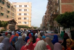 مسيرة لطلاب جامعة المنوفية تندد بجرائم الانقلاب