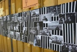 معرض طلابي بهندسة الإسكندرية يفضح جرائم عصابة العسكر