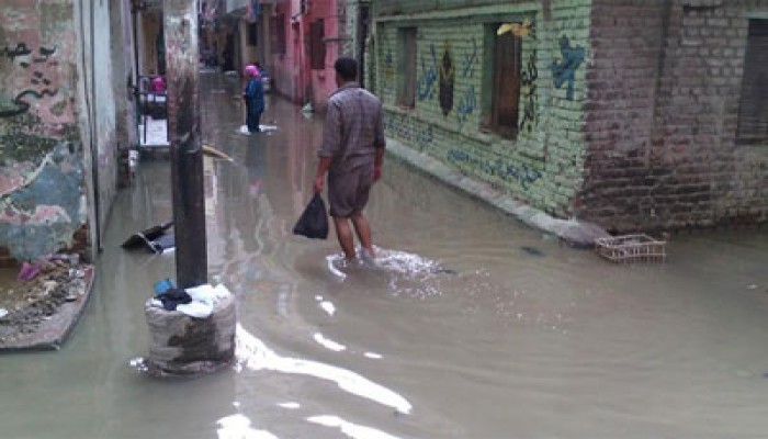 اختلاط مياه الشرب بالصرف يهدد صحة أهالي اسوان