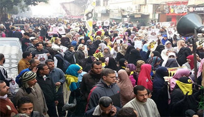 فيديو.. وقفة حاشدة بالخصوص تندد بمجزرة الدفاع الجوي