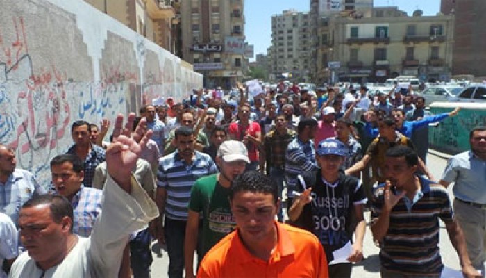 مسيرة حاشدة بمدينة سمالوط تهتف بالقصاص وإسقاط الانقلاب