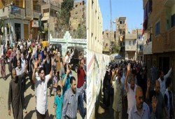 مباشر.. انتفاضة بقرية الرئيس مرسي تهتف بإسقاط حكم القتلة