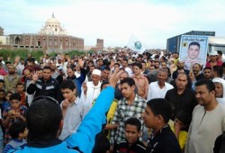 أهالي كفر الشيخ يشيعون جنازة أحد ضحايا مذبحة الدفاع الجوي