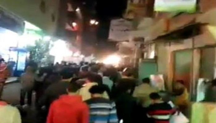 فيديو.. ثوار سندوه يهتفون بالقصاص للشهداء في مسيرة ليلية