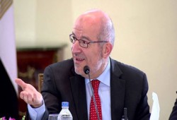 تدهور صحة د. أيمن علي مستشار الرئيس مرسي بالمعتقل