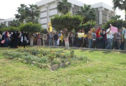 مظاهرة طلابية بجامعة طنطا عقب صلاة الغائب على شٌهداء الألتراس