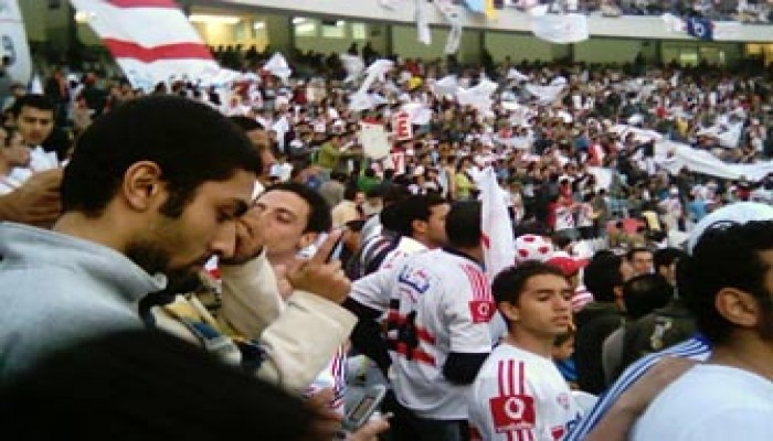 فيديو يكشف اعتداء الأمن المركزي على مشجعي الزمالك