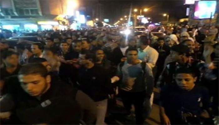 ثوار بورسعيد يطالبون بمحاكمة عصابة الانقلاب بعد فضيحة التسريبات