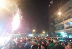 فيديو.. أهالي القرين يرفضون تفويض القاتل بمسيرة حاشدة