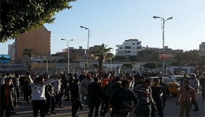 مسيرة شبابية بمدينة "الإسماعيلية" رفضًا لحكم العسكر