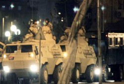 الانقلاب يقتحم قرية "أويش الحجر" لمنع تظاهرات الثوار