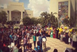 وقفة لطلاب "مصر للعلوم" ضد قرار الانقلاب بسحب أرض الجامعة