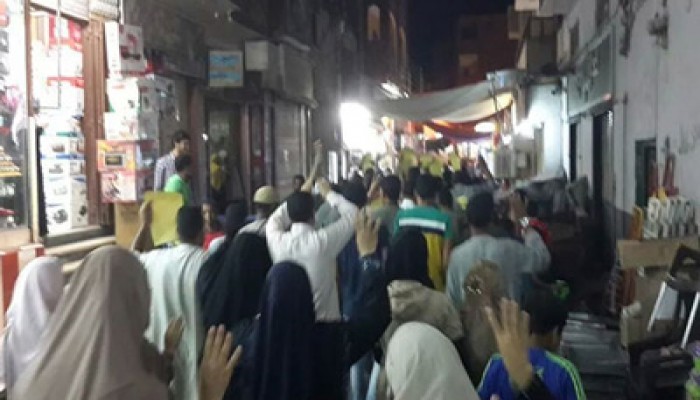 سلسلة ومسيرة لثوار كوم أمبو تهتف بإعدام السفاح