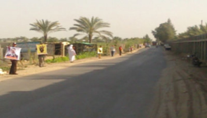 سلسلة بشرية لأهالي النوبارية تندد بتعذيب معتقلي البحيرة